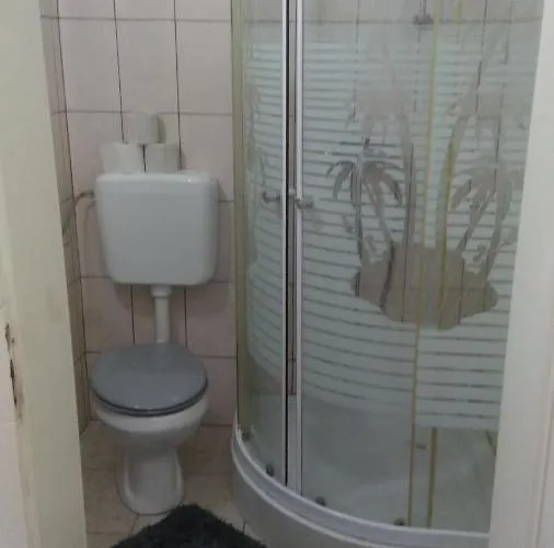 Stellas Monteurswohnungen * Werdau